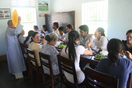 Lên chùa sư nữ đón Vu Lan cùng ni cô - 14