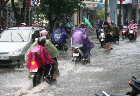 Hai mẹ con bị sét đánh tử vong - 1