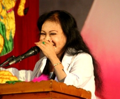 NSND Đàm Liên nén đau diễn tuồng - 4