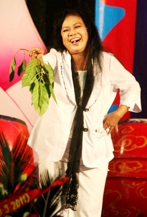 NSND Đàm Liên nén đau diễn tuồng - 5