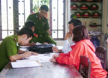 Học sinh lớp 8 trộm hàng chục đồng hồ nước bán lấy tiền chơi game - 1