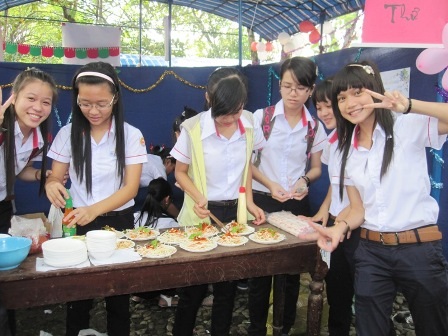 Sôi động lễ kỷ niệm 115 năm thành lập trường Quốc Học Huế - 16