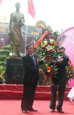 Sôi động lễ kỷ niệm 115 năm thành lập trường Quốc Học Huế - 1