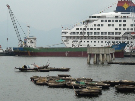 Tàu du lịch cao cấp Hồng Kông lần đầu đến Huế - 2