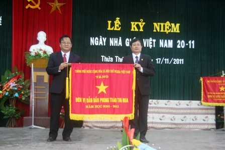 21 tập thể, cá nhân nhận cờ thi đua xuất sắc và bằng khen của Chính phủ - 1