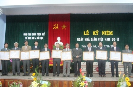 21 tập thể, cá nhân nhận cờ thi đua xuất sắc và bằng khen của Chính phủ - 2