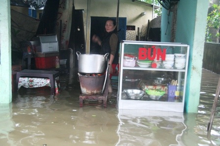 Lũ chia cắt toàn bộ thành phố Huế - 13