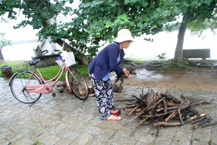 Mưa lũ miền Trung: 24 người chết và mất tích - 8