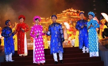 Ấn tượng đêm nhạc “Tình Huế” chào mừng năm du lịch quốc gia  - 11