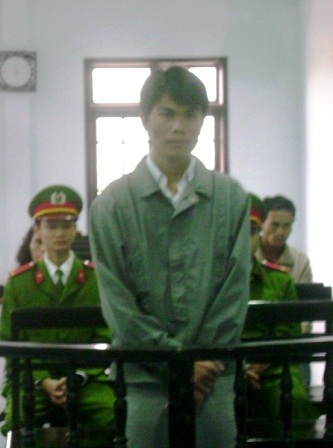 Vác dao chém người vì trâu nhà... phá ruộng hàng xóm  - 1