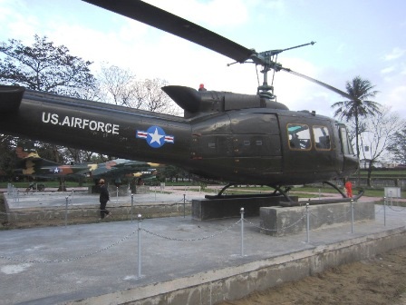 Tiếp nhận 2 máy bay chiến đấu trong kháng chiến chống Mỹ - 1 Tiếp nhận 2 máy bay chiến đấu trong kháng chiến chống Mỹ - 1