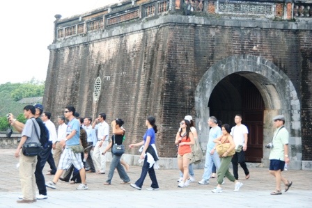 Miễn vé vào tham quan di tích cố đô Huế trong 3 ngày Tết - 1