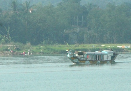 Đầu năm rồng đi thuyền rồng Huế lấy “hên” - 8