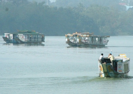 Đầu năm rồng đi thuyền rồng Huế lấy “hên” - 4