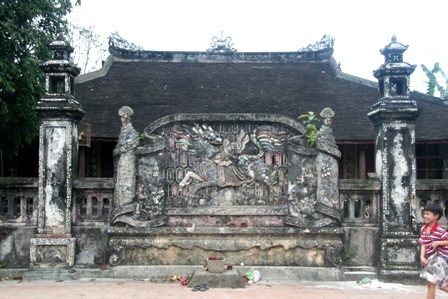 Dạo quanh những bức bình phong rồng độc đáo xứ Huế  - 3