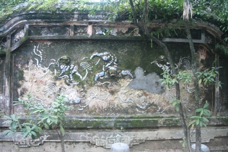 Dạo quanh những bức bình phong rồng độc đáo xứ Huế  - 18