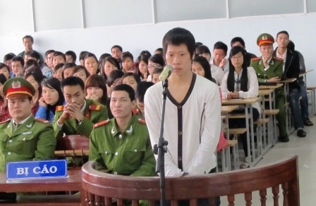 8 năm tù cho nam thiếu niên giết người - 1 8 năm tù cho nam thiếu niên giết người - 1