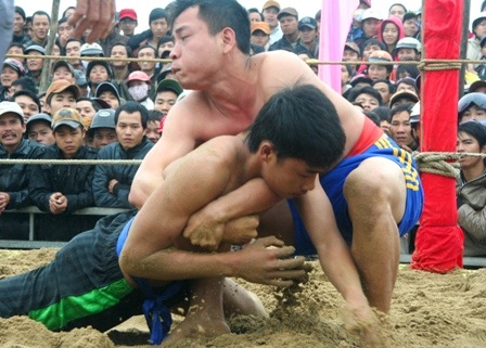 Về làng Sình xem vật cổ truyền - 13