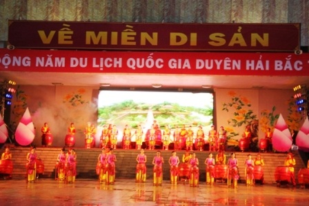 Khai hội Năm Du lịch quốc gia duyên hải Bắc Trung Bộ - Huế 2012 - 1 Khai hội Năm Du lịch quốc gia duyên hải Bắc Trung Bộ - Huế 2012 - 1