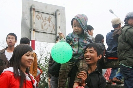 Hơn 10.000 người về dự hội đua trải truyền thống Hương Thủy - 21