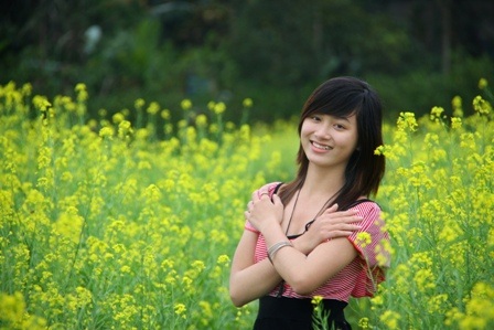 Giới trẻ Cố đô “làm duyên” cùng mùa hoa cải vàng - 6