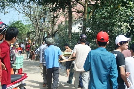 Phát hiện xác nam sinh viên sau 3 ngày mất tích bí ẩn - 2 Phát hiện xác nam sinh viên sau 3 ngày mất tích bí ẩn - 2