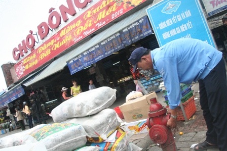 Các chợ ở Huế đề phòng cao độ sau vụ cháy chợ Quảng Ngãi - 1