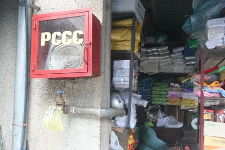 Các chợ ở Huế đề phòng cao độ sau vụ cháy chợ Quảng Ngãi - 4