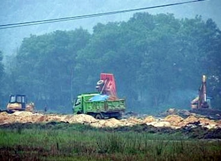 Ồ ạt trộm cát, xâm hại vịnh đẹp thế giới - 5 Ồ ạt trộm cát, xâm hại vịnh đẹp thế giới - 5