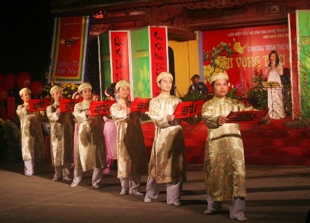 Đêm thơ nguyên tiêu “Âm vọng thời gian” - 4 Đêm thơ nguyên tiêu “Âm vọng thời gian” - 4