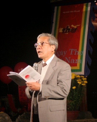 Đêm thơ nguyên tiêu “Âm vọng thời gian” - 8 Đêm thơ nguyên tiêu “Âm vọng thời gian” - 8