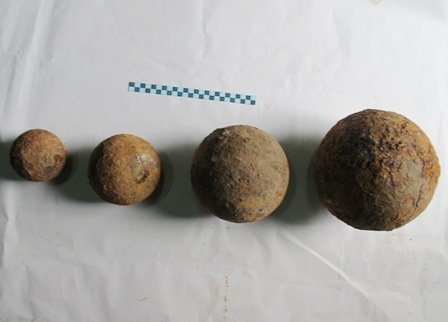 Lần đầu phát hiện nhiều viên đạn súng Cửu vị thần công thời Nguyễn