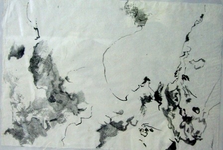 Chùm tranh lạ trên giấy dó