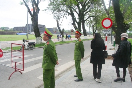 Đường đi bộ đầu tiên cho du khách trước Đại Nội Huế