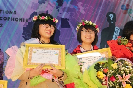 Lộ diện gương mặt thiếu nữ Huế là đại sứ Pháp ngữ 2012 - 2 Lộ diện gương mặt thiếu nữ Huế là đại sứ Pháp ngữ 2012