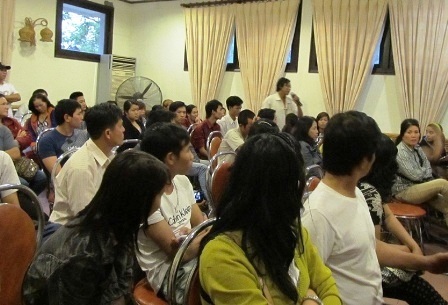 Hàng trăm tiểu thương bất bình vì phải tạm ngừng kinh doanh - 2 Hàng trăm tiểu thương bất bình vì phải tạm ngừng kinh doanh