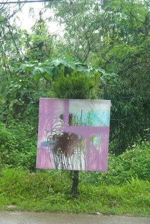 Ngắm đường tranh dài nhất Huế đẹp mộng ảo trong ...mưa