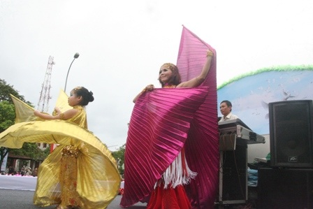 Âm sắc Mỹ La tinh tràn ngập đường phố Huế