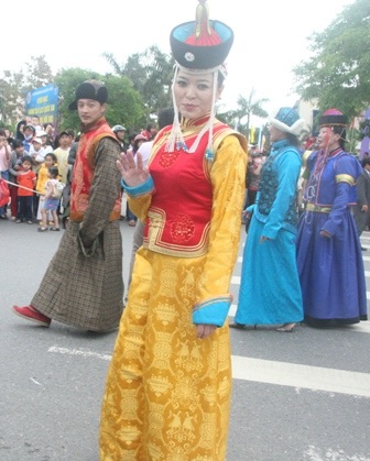 Âm sắc Mỹ La tinh tràn ngập đường phố Huế