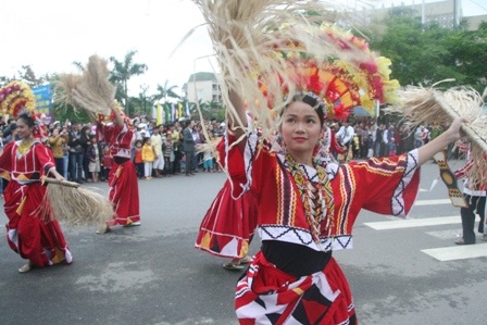 Âm sắc Mỹ La tinh tràn ngập đường phố Huế