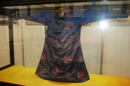 Chiêm ngưỡng 12 bộ trang phục cung đình Nguyễn quý hiếm