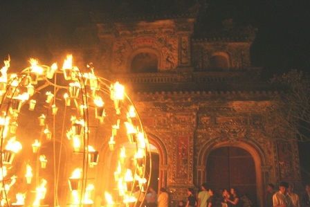 Kinh thành Huế “bùng cháy” rực rỡ bởi lửa nghệ thuật