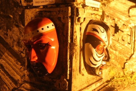 Ấn tượng với mặt nạ tuồng Huế