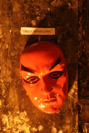 Ấn tượng với mặt nạ tuồng Huế