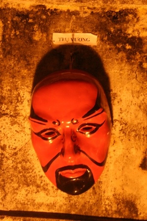 Ấn tượng với mặt nạ tuồng Huế