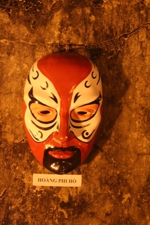 Ấn tượng với mặt nạ tuồng Huế