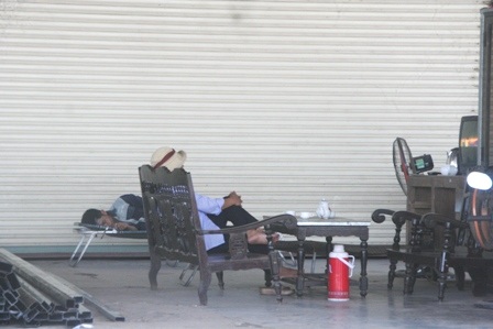 Hàng loạt cây xăng nghỉ bán vì chê chiết khấu thấp