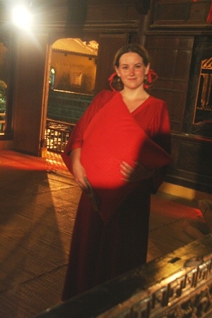 Phiêu diêu qua miền tình ái với “Chiếc Gối Đỏ”