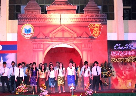 Lưu học sinh Lào vui Tết cổ truyền trên đất cố đô - 1 Lưu học sinh Lào vui Tết cổ truyền trên đất cố đô