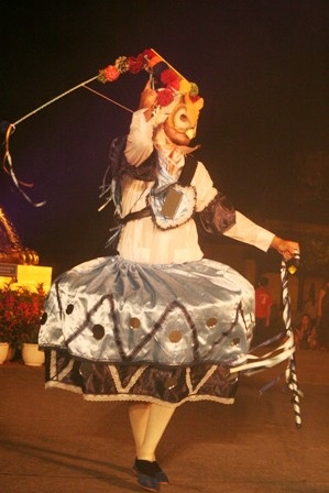 Vũ điệu váy xòe vui nhộn Panama